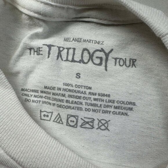 Melanie Martinez Portals The Trilogy Tour Long Sleeve Shirt - Picture 3 of 3